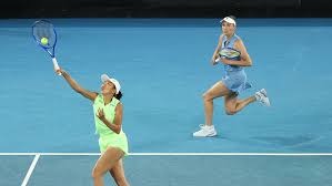 解析“赔率粘性”：为何错误能长期存在？（解密“赔率粘性”：错误为何难以消退？）