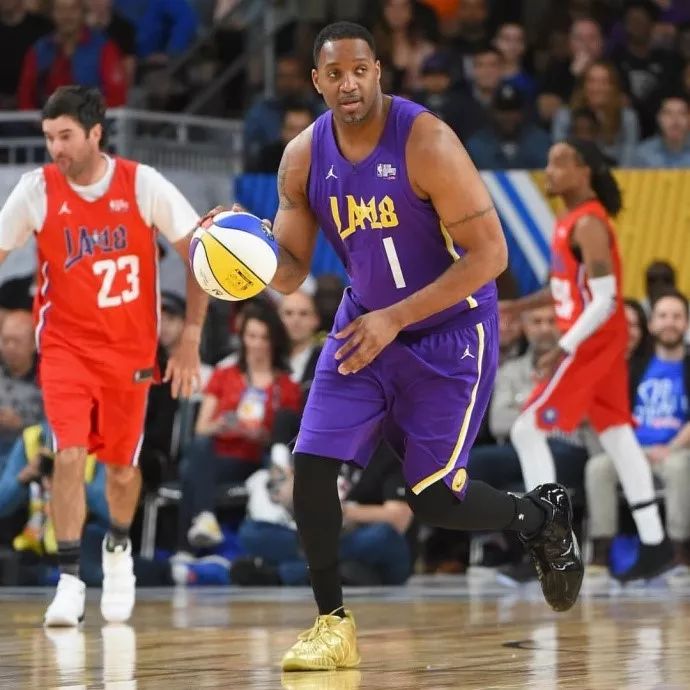 更要在更衣 更要在更衣