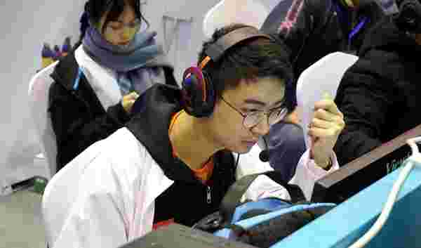 在现代足球 在现代足球