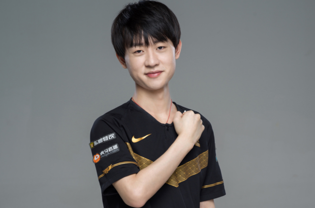 的支持与输 的支持与输