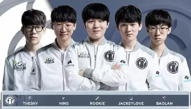 逐渐吸引了 逐渐吸引了