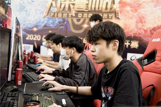 长至整个赛 长至整个赛